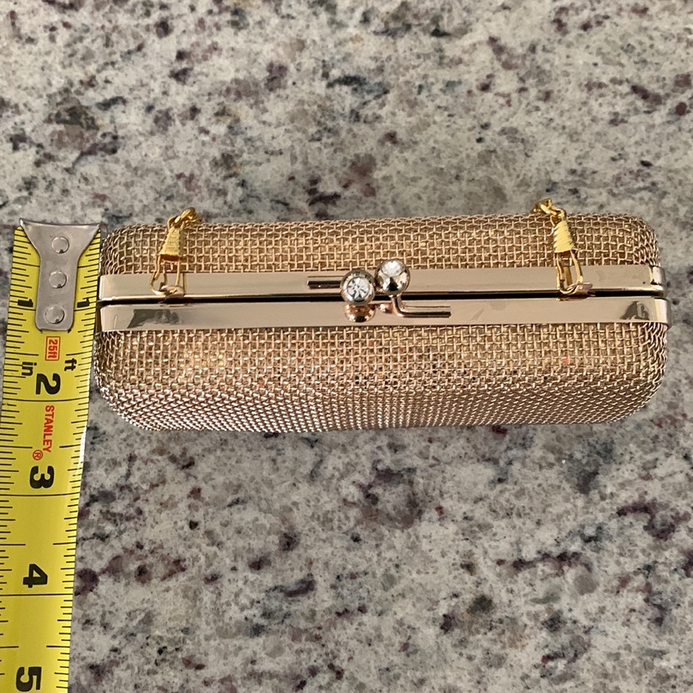 Gold pocketbook with extra strap to make a shoulder bag - Picture 5 of 5